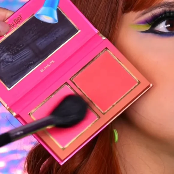 Scooby-Doo x Glamlite Blush Duo Palette - Picture 6 of 10